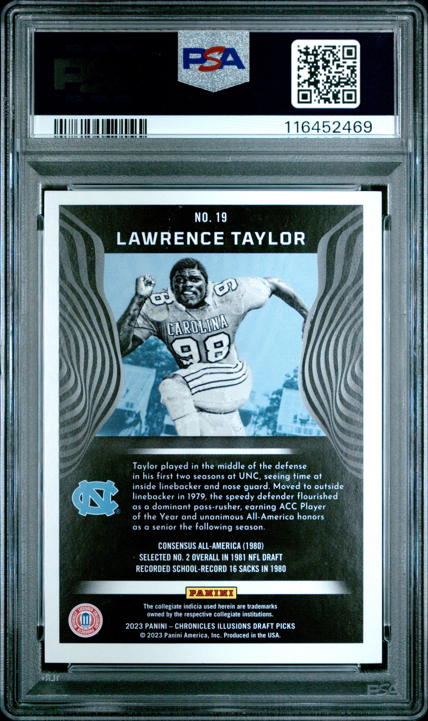 2023 Panini Chronicles Draft Picks Illusions #19 Lawrence Taylor Illusions-Red PSA 8